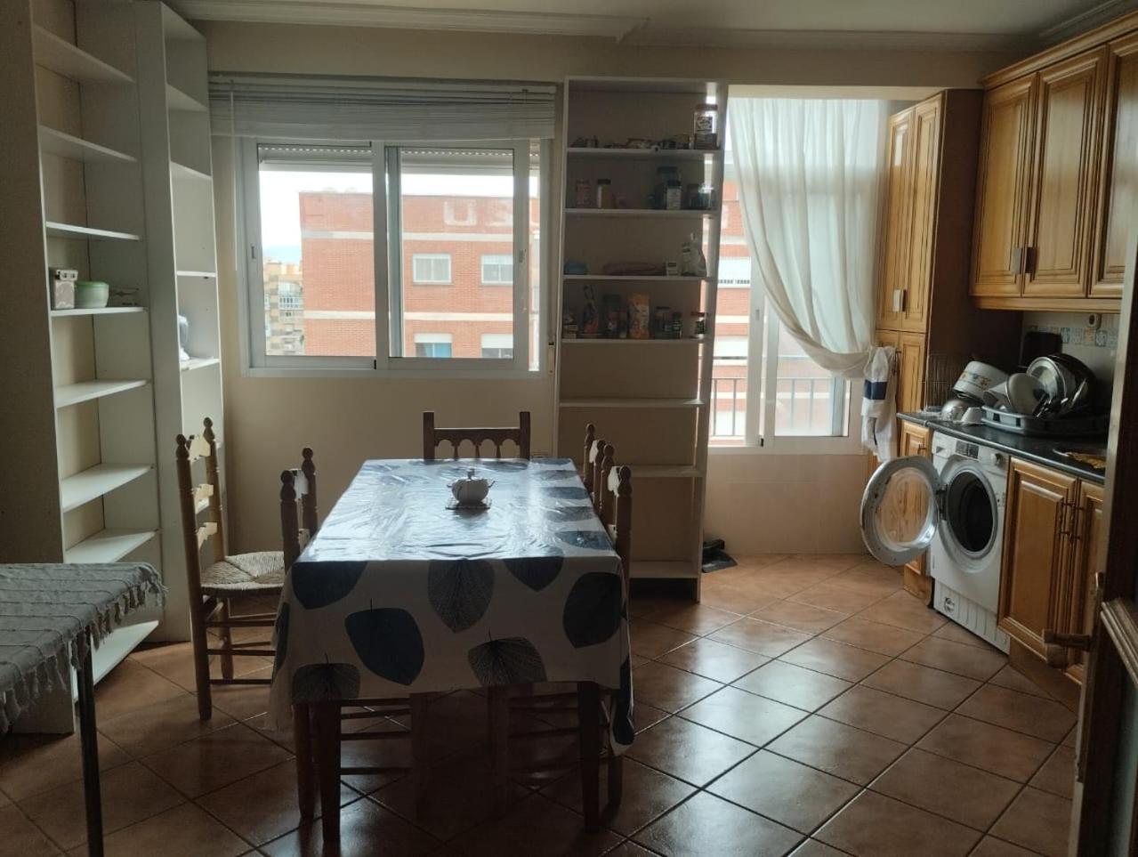 Spacious Room With Private Key And Wifi Granada Exterior foto